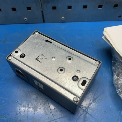 NEW JOHNSON CONTROLS P445NCB-22C