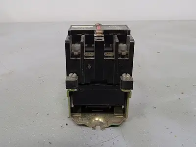 Used ALLEN-BRADLEY 700-N200A1 Misc Electrical & Power Parts British Columbia CA | Lenmark #247008
