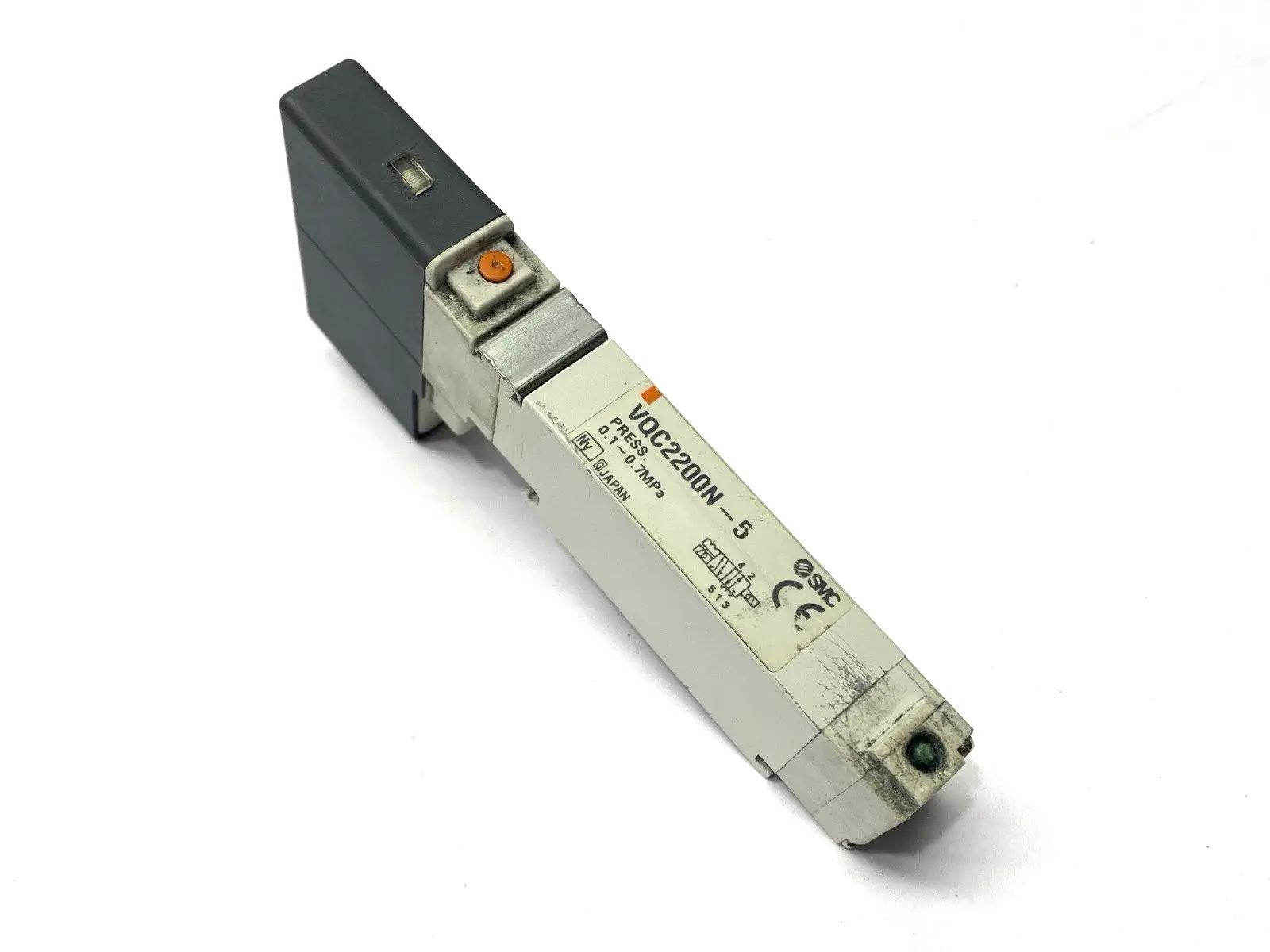 USED SMC PNEUMATIC SOLENOID VALVE 5-PORT