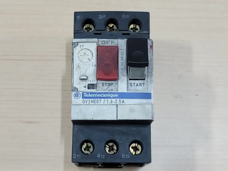 Used SCHNEIDER ELECTRIC GV2ME07 Switchgears British Columbia CA | Lenmark #238578