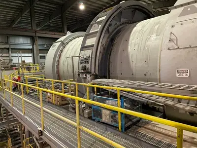 USED 2004 FFE MINERALS VECOR