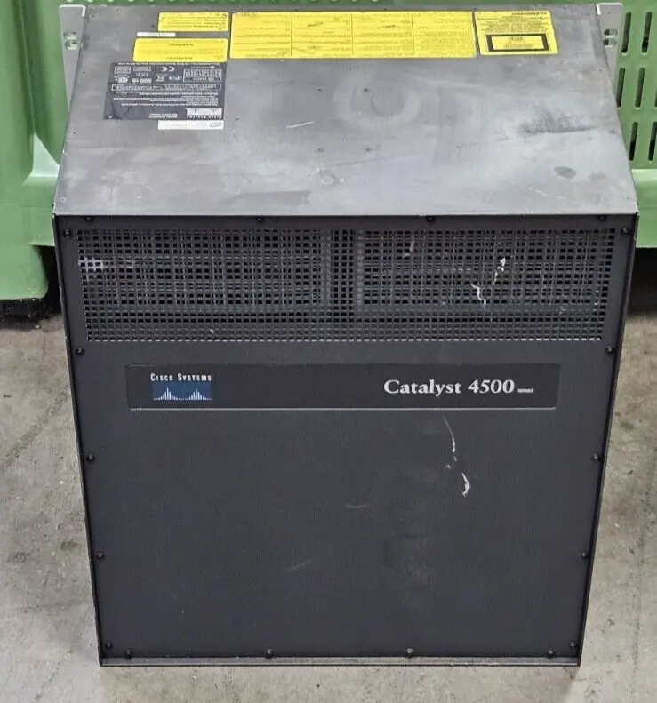 Cisco Systems WS-C4500 Catalyst (BIN561)