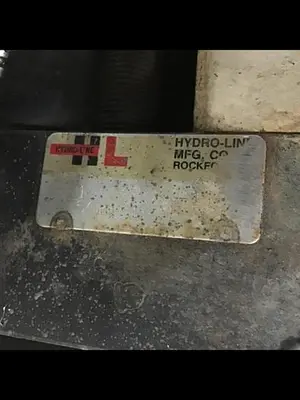 USED CINCINNATI MILACRON VT165-7