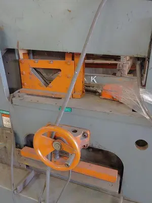 USED 2004 SCOTCHMAN 9012-24M 90 TON IRON WORKER