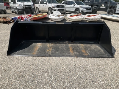 Used TOMAHAWK 90" SNOW/ MULCH BUCKET Skid Steer Buckets Michigan US | Miedema Asset Management Group #1342539