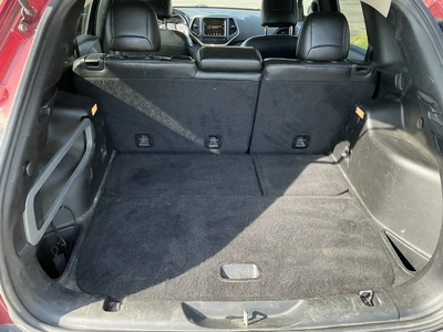 USED 2016 JEEP CHEROKEE