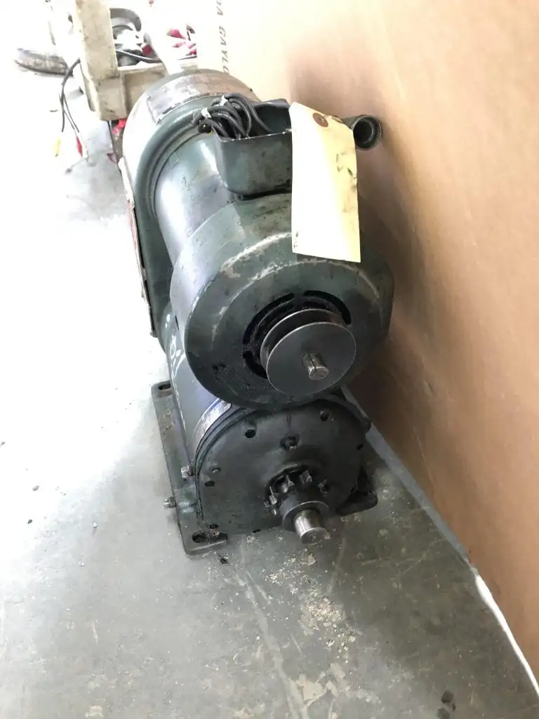 Reliance Electric Reeves 113-V1D-18 Variable Speed Drive 13.6-68RPM 57:1 3/4HP