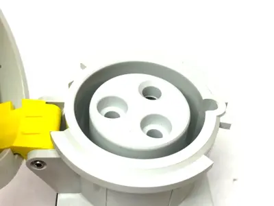 Used Hubbell Heavy Duty Female Pin & Sleeve Receptacle 2-Pole 3-Wire YELLOW Electrical Fittings Michigan US | Maverick Industrial Sales #1401509