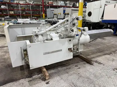 USED TOSHIBA ISG500V10-27A INJECTION UNIT