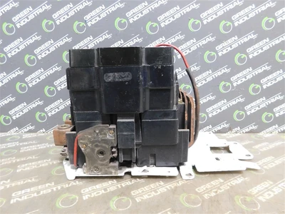 Square D 8536 SF01 Contactor NEMA Size 4 Form S Ser. A 460/575VAC @ 100HP Used
