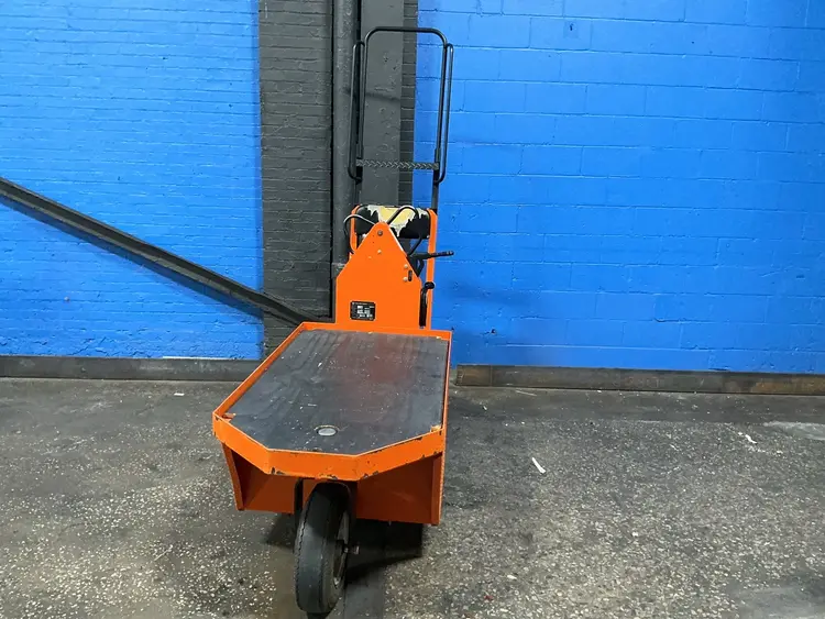 Used 2011 TAYLORDUNN SC10024 Maintenance Carts Ohio US | HGR 24 #1404896