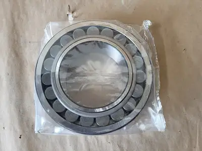 NEW SKF 22220EK