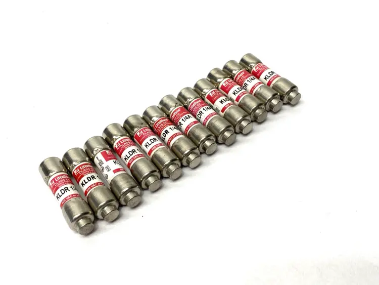 Used LITTELFUSE TIME-DELAY FUSE CLASS CC 600VAC .25A LOT OF 12 Fuses Michigan US | Maverick Industrial Sales #1090165