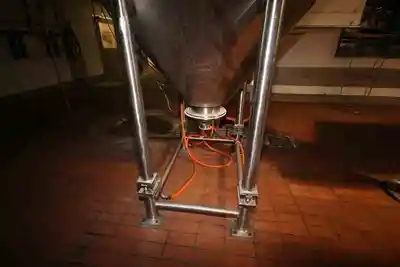 600 gal surge stainless steel tank