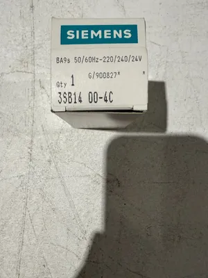 NEW SIEMENS 3SB14 00 4-C