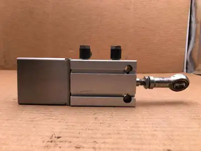 FESTO DMM-32-25-P-A-S2 Double Acting Air Cylinder 145PSI 32mm Bore 25mm Stroke