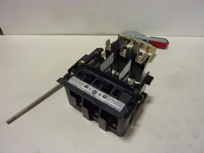 USED ALLEN BRADLEY 1494V-DS30 SER A