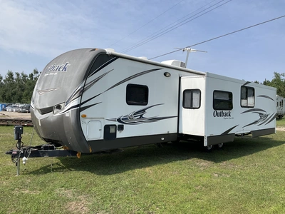 Used 2014 KEYSTONE OUTBACK M-323 BH 36' Campers, Caravans, Motorhomes Michigan US | Miedema Asset Management Group #1328972