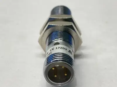 BI4-M12-AP6X-H1141 | Turck  Inductive Proximity Sensor Flush Mount 4mm 46070 - Used