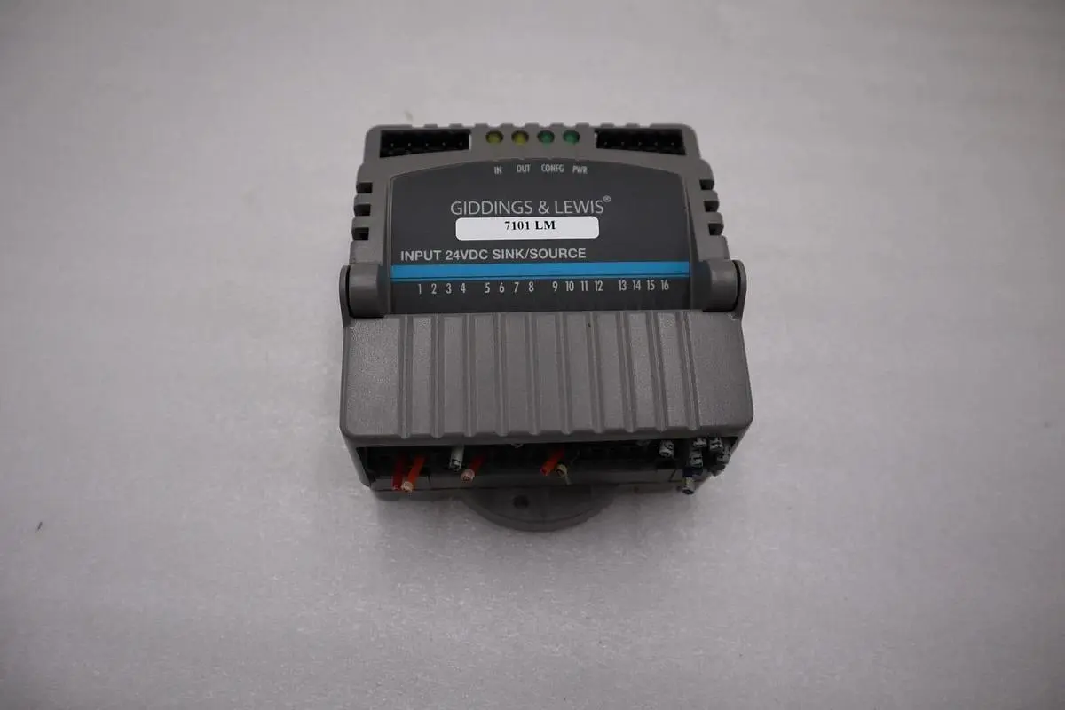 Giddings & Lewis M.1300.7372 R1 Input Module 24VDC SINK/SOURCE STOCK 5156A