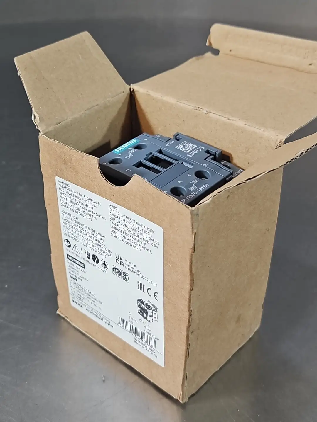 Siemens 3RT25261AK60 4Pole Contactor 25A 11kW 120Vdc Coil (BIN424)