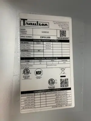 182-0175 Traulsen G30010 3 Door Reach-in Cooler Refrigerator on Casters
