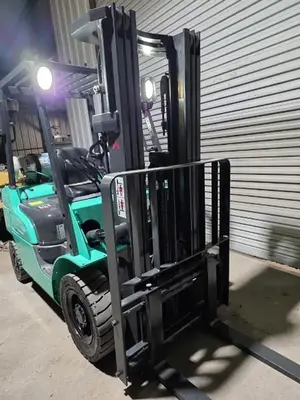 USED 2017 MITSUBISHI FG25N