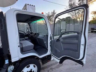 Used 2019 ISUZU NQR Reefer Trucks Florida US | Truck and Van Outlet #1509201