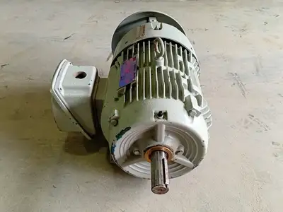 NEW SIEMENS 1LE24212AB113AA3