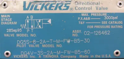 NEW VICKERS 02-126462 SOLENOID VALVE DG5S-8-2A-T-M-FW-B5-30 DG4V3S2AMFWB560