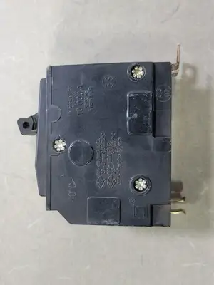 USED SQUARE D QOB215