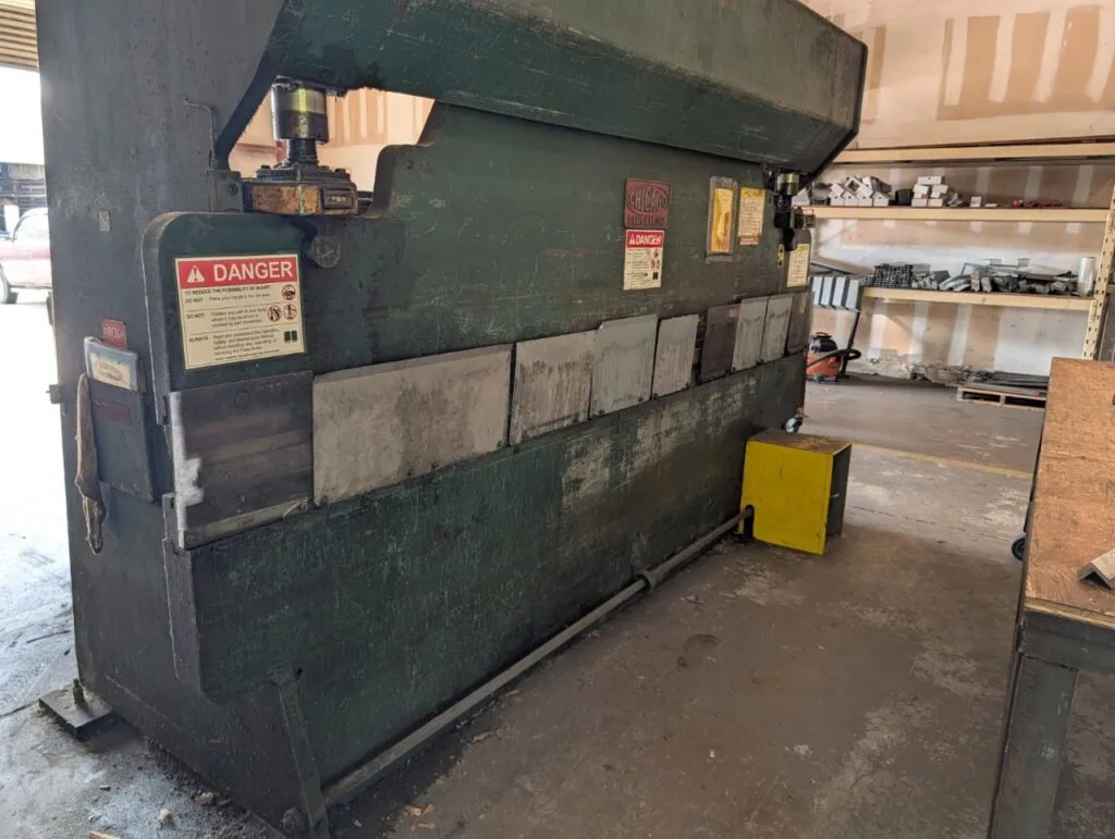 Used CHICAGO DREIS & KRUMP MFG. CO. 1012-L Press Brakes Alabama US | The Equipment Hub #1442835