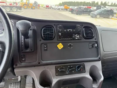 Used 2021 FREIGHTLINER THERMO KING Reefer Trucks Minnesota US | Carco Truck & Equipment #1514076