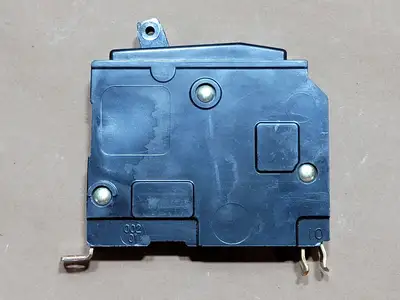 USED SQUARE D QOB120