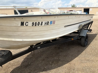 USED 1972 STARCRAFT MARINER