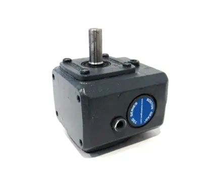 NEW BOSTON GEAR 710-5-J SPEED REDUCER 7105J