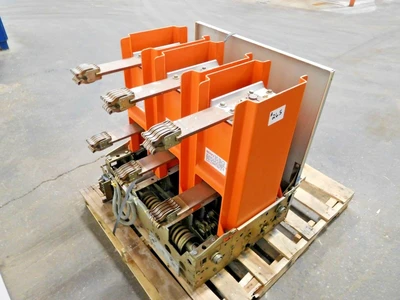 Used GE VB 7.2-500-3 Circuit Breakers Ohio US | Equipment Recovery Corp. #1331093