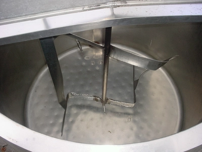 USED 850 GALLON JACKET MIXING TANK 850 GALLON