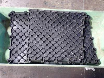 Interlocking Drainage Floor Tiles