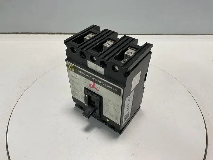 Used SQUARE D FAL36030 Circuit Breakers Michigan US | Ideal Machinery #694913