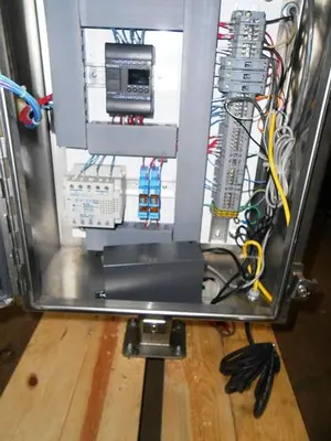 USED KEYENCE CV-551