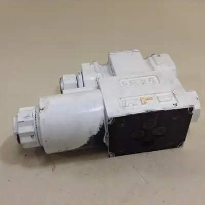 USED YUKEN DSG-01-2B2-D24-50251
