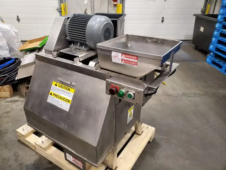 Used URSCHEL LABORATORIES RA-A DICER Slicers / Dicers / Cutters Washington US | The Equipment Butler #1047556