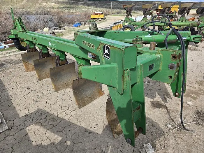 Used JOHN DEERE 975 Moldboard Plows Idaho US | Berry Machinery #910862