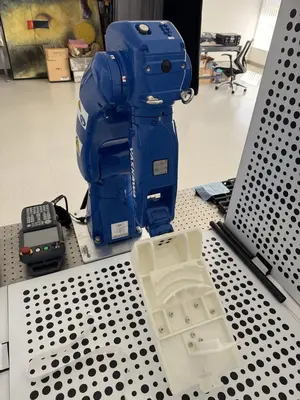 USED 2019 YASKAWA MOTOMAN GP8 YR-1-06VX8-A00