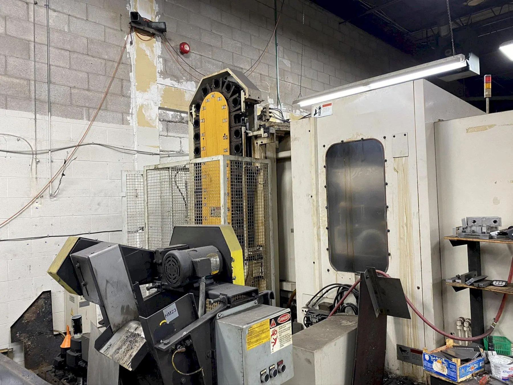 USED 1995 MITSUBISHI MH-5A
