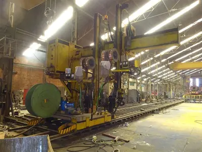 USED ESAB WELDING CRANE FOR COMPOSITE BEAMS