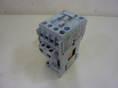 USED ALLEN BRADLEY 100-CO9Z.10 SER A