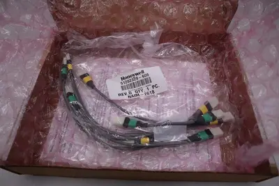 NEW OPEN BOX Honeywell 51202329-606  I/O Link Header Cable STOCK G636