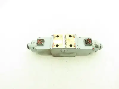 Mannesmann Rexroth 4WRA 10 W40-11/24NZ4/M-993-X Hydraulic Solenoid Valve 24VDC